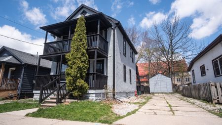 For Lease - 36 Welland Street Unit# Rear, Welland, Ontario - Photo 4