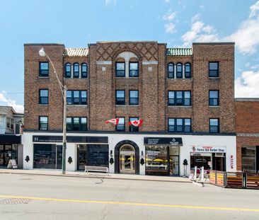 1 Bedroom in Luxury Boutique building in Forest Hill - Photo 1