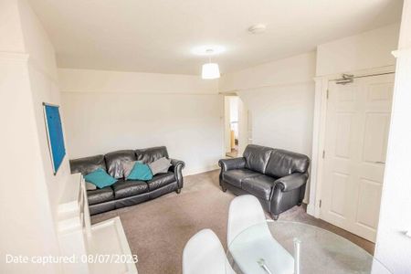 32 Temple Avenue - Photo 2