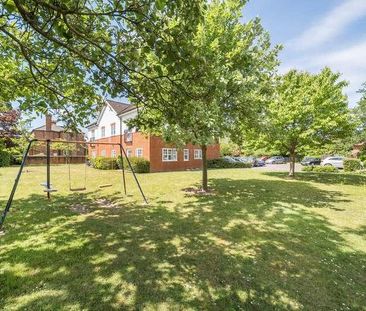 Kingsway, Woking, Surrey, GU21 - Photo 5