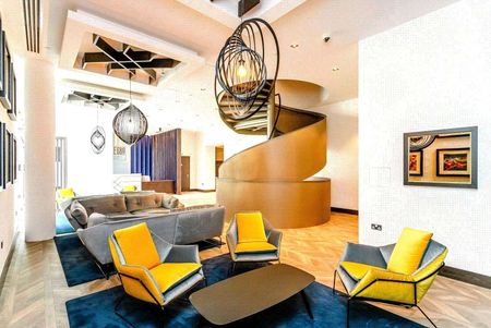 AVAILABLE NOV 15! | PARKING AVAILABLE | TWO BEDROOM ONE BATHROOM APARTMENT AT ALLEGRO LIVING | BLEND OF COMFORT AND CONVENIENCE | PRIME LOCATION | 24-HOUR CONCIERGE | RESIDENTS GYM - Photo 2