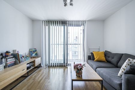 1 bedroom flat to rent - Photo 2