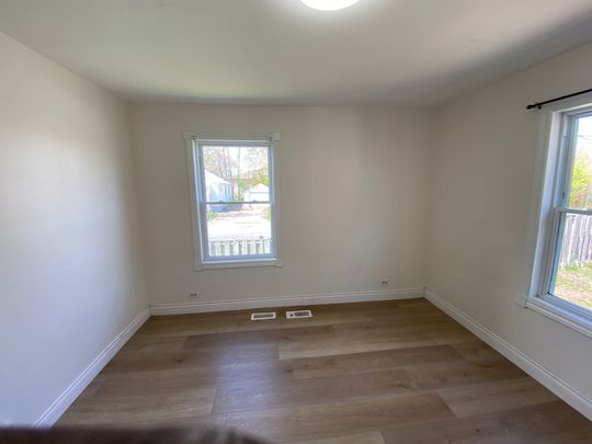 For Lease - 374 Edmonton Street Unit# Main, London East, Ontario - Photo 1