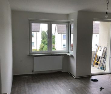 Komplett renovierte 2,5-Zimmer-Wohnung mit Balkon - Foto 4