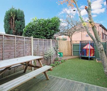 2 bedroom terraced house to rent - Photo 2