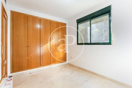 Flat for rent with views in Campanar (Valencia) - Photo 3