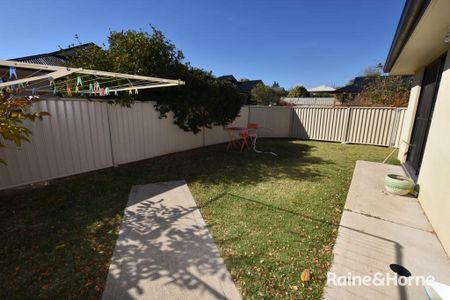 2/93 Margaret Street, Orange, NSW 2800 - Photo 3