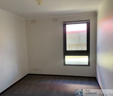 Lovely Family Home - Photo 2