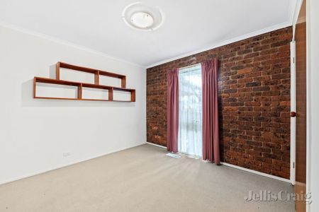 1/26 Fernside Avenue, Briar Hill - Photo 2