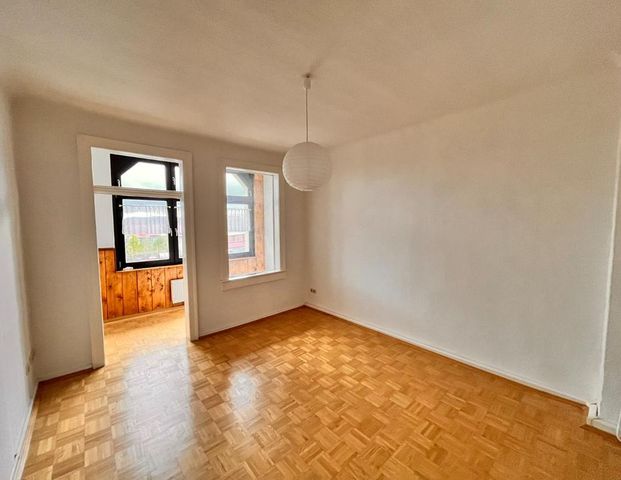 Lichtdurchflutete 4-Zimmer-Wohnung mit sonniger Loggia - Foto 1