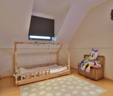 Villa met zwemvijver, grote tuin en dubbele garage te huur! - Photo 6