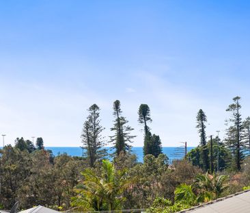 Elevated Coastal Living with Seamless Indoor Outdoor Flow - Photo 5