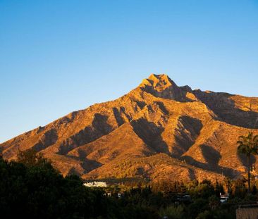 4 bedroom luxury Villa for rent in Marbella, Andalusia - Photo 4