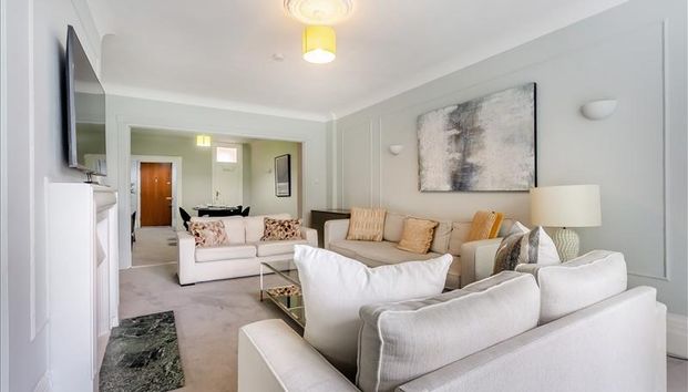 6 bedroom flat to rent - Photo 1