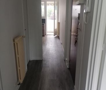 ALLONNES QUARTIER BOIS DU MARIN 2 PIECES SEJOUR CHAMBRE SALLE DE DO... - Photo 3
