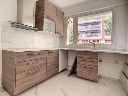 Apartment - Photo 2