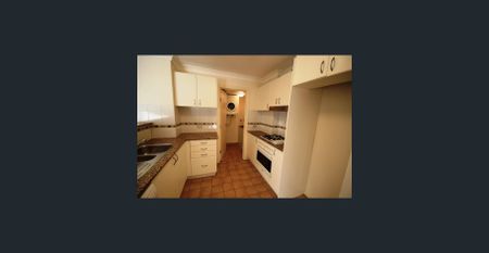 UNFURNISHED - Modern & Secure Apartment - Level 4 - Close to Maroubra Junction - Photo 2