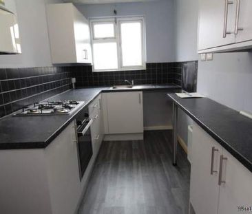 1 bedroom property to rent in Benfleet - Photo 2