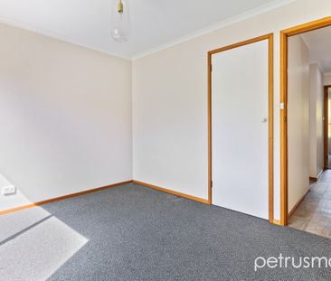 Convenient Family Home - Photo 1