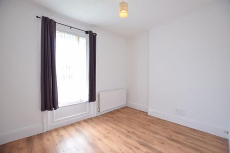 Tyne Vale Terrace, Gateshead, NE8 - Photo 2