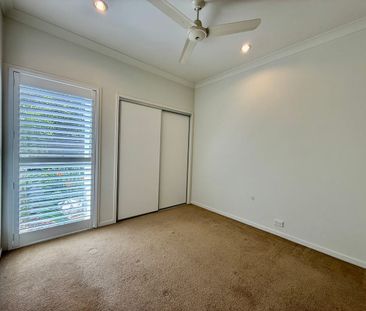 Stunning Lowset Home - Central Location!! - Photo 4