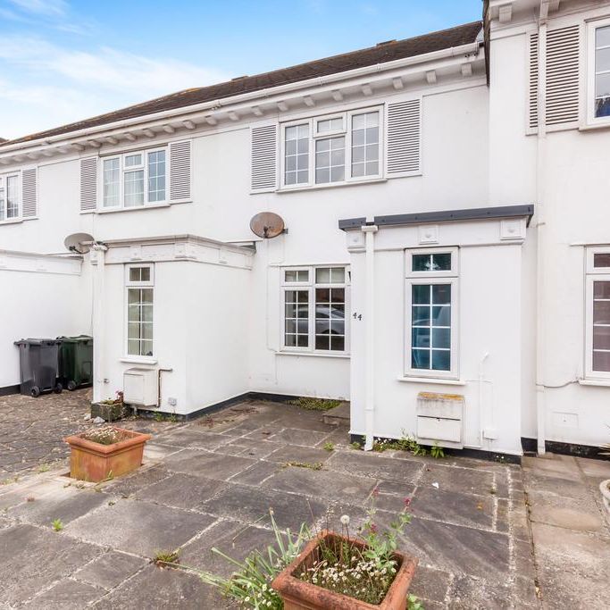 2 bedroom terraced house to rent - Photo 1