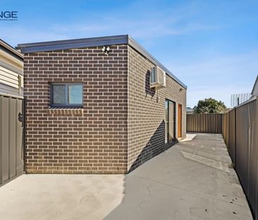 MODERN & PRIVATE BRAND NEW TWO-BEDROOM GRANNY FLAT! - Photo 5