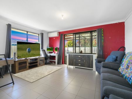 34a Chidzey Drive, Seville Grove WA 6112 - House For Rent | Domain - Photo 5