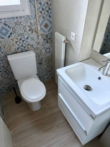 Charmant petit studio rénové - A L'ANNEE - Photo 5