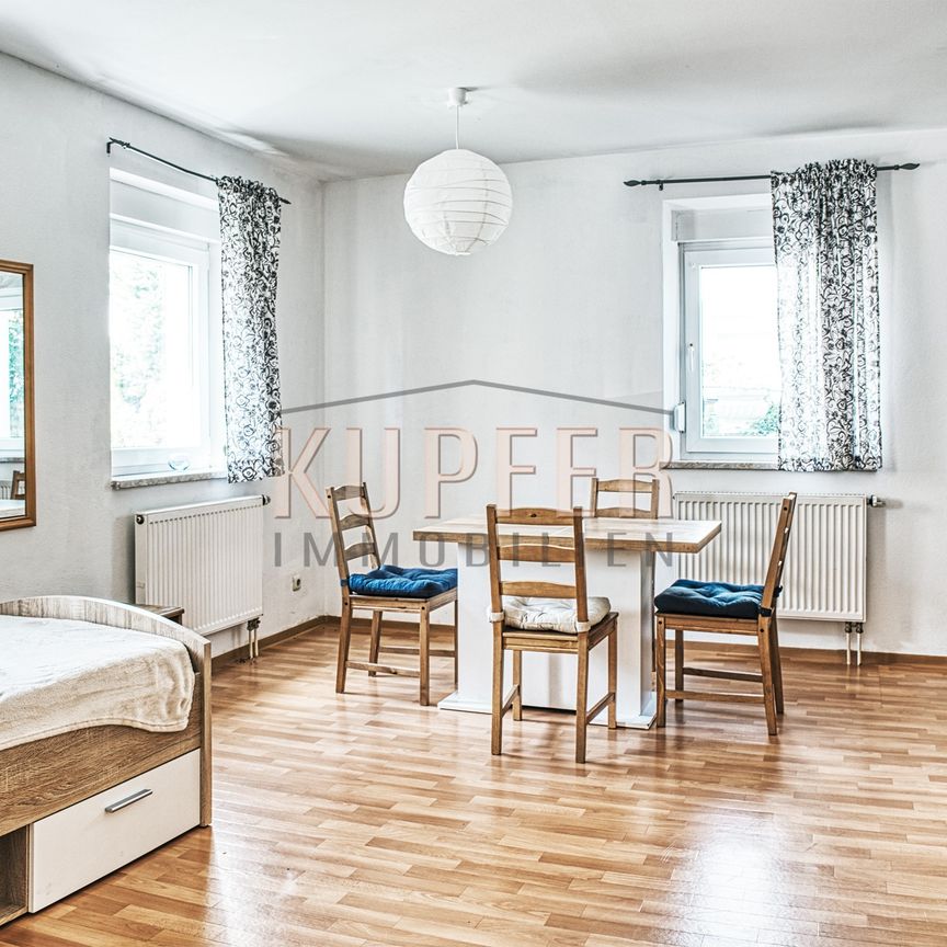 Zentral wohnen: Teilmöblierte 2-Zi-Wohnung mit Flair! - Photo 1