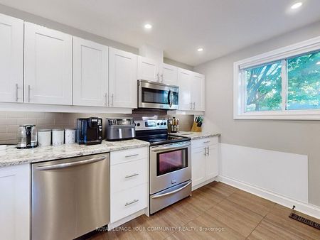 For Lease - 55 Davis Road, Aurora, Ontario - Photo 3