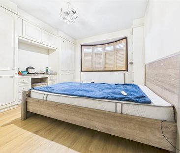 Argyle Avenue, Hounslow, Middlesex, TW3 - Photo 4