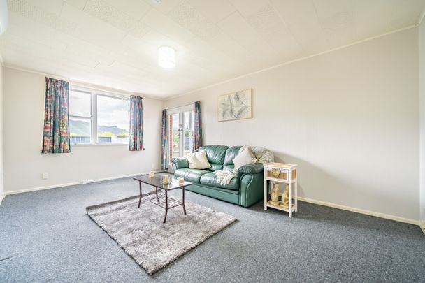 Clouston Park Living - Photo 1