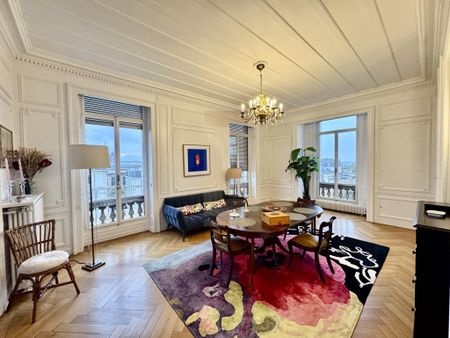 Superbe appartement proche de l'Eglise Russe - Photo 2