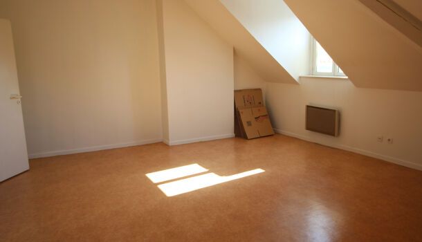 Appartement 2 pièces 57m2 REIMS 595 euros - Photo 1