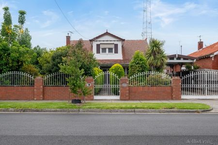 4 Oakhill Avenue, Reservoir - Photo 3