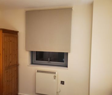 1 Bed Flat, Broughton House, S1 - Photo 2