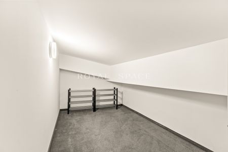 Niepowtarzalny apartament z widokiem na Wawel! - Photo 2