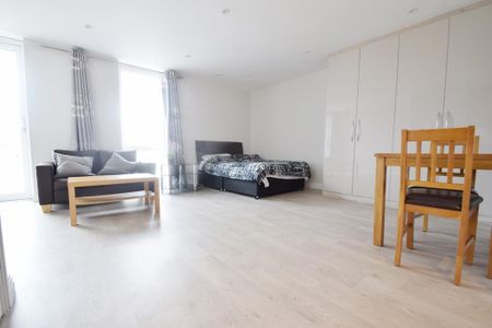 Panorama Apartments, Harefield Road, Uxbridge, UB8 - Photo 4