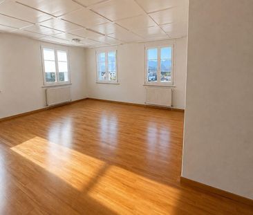 4.5 Zimmer Wohnung in Dreifamilienhaus - Photo 1