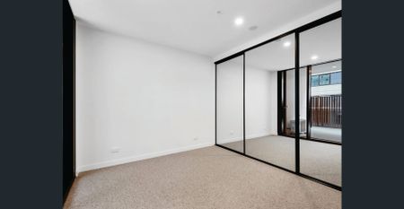 LUXURY AND GREAT LOCATION - Photo 2