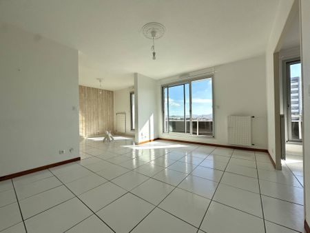 Appartement 4 pièces - - Photo 2