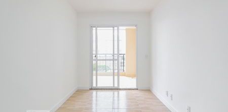 Apartamento para alugar com 68m², 2 quartos e 1 vaga - Foto 2