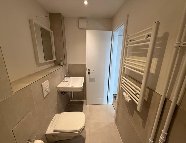 Möblierte Wohnung am Innsbrucker Platz, Erstbezug nach Sanierung - Photo 1