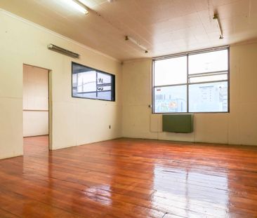 Great Central City Location on Broadway! - Photo 3