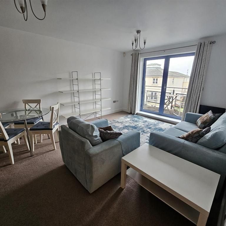 2 bedroom flat to rent - Photo 1