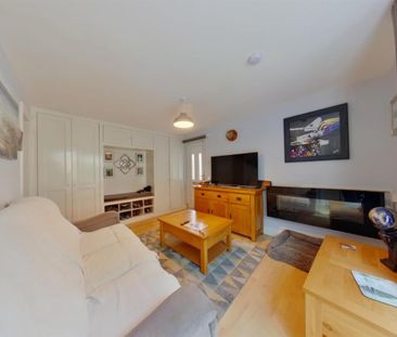 Cambrian Close Bursledon Southampton, Hampshire SO31 8GW - Photo 5