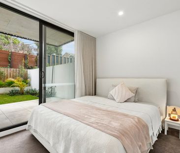 Stylish 1-Bedroom Home with Expansive Outdoor Space in Burwood - Photo 3
