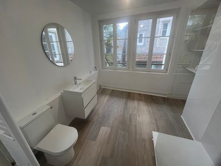 Location Appartement 3 pièces 55m² - Photo 3