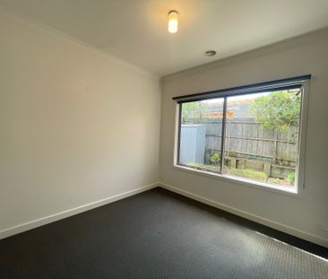 2/14 Purches Street, Mitcham - Photo 2